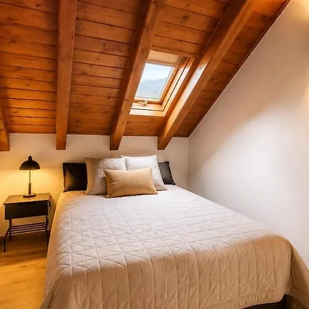 Centrico Atico De Diseno Con Vistas Al Pirineo - Apartament Benasque