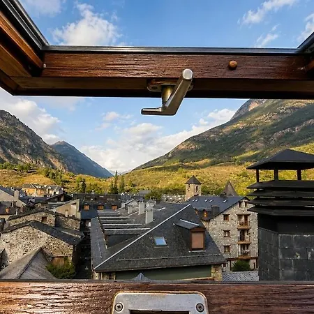 Centrico Atico De Diseno Con Vistas Al Pirineo - Apartament Benasque